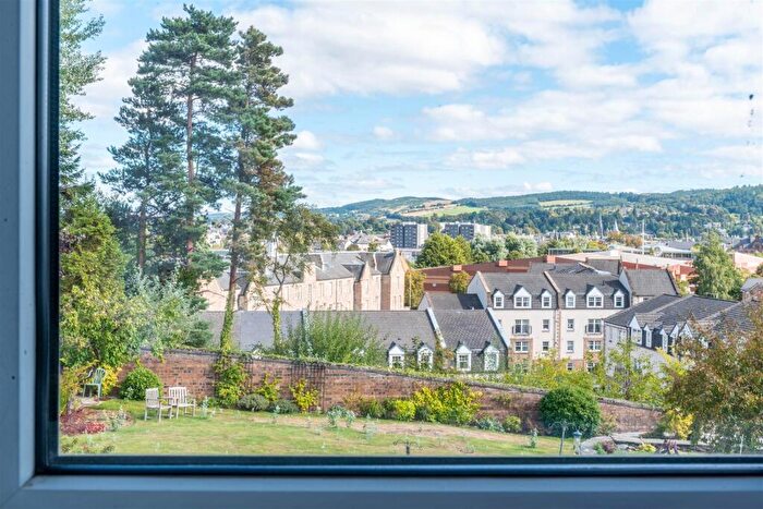 3 Bedroom House For Sale In Glasgow Road, Perth, PH2