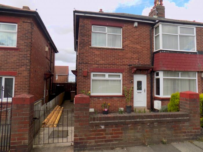 2 Bedroom Flat To Rent In Balkwell Ave, North Shields, NE29