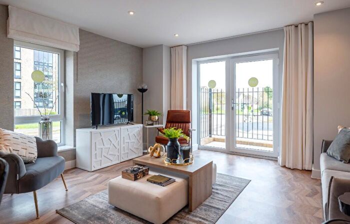 2 Bedroom Apartment For Sale In Mulberry Park, Mulberry Way, BA2