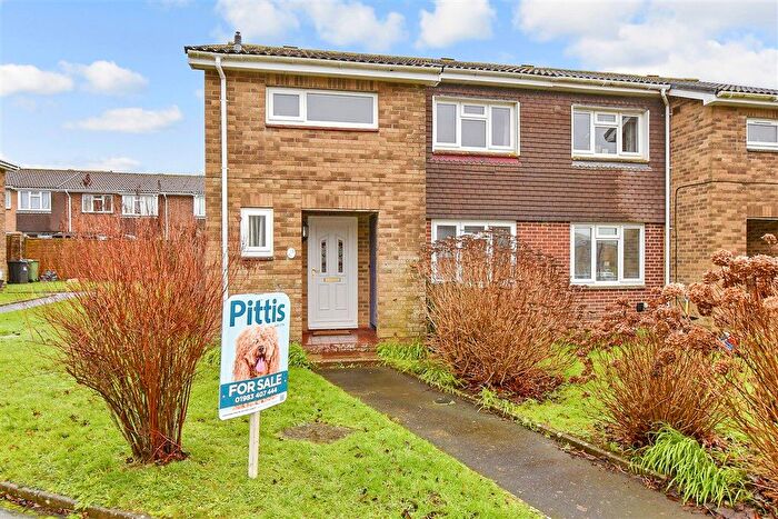 3 Bedroom Semi Detached House For Sale In The Chase, Apse Heath, Sandown, Isle Of Wight, PO36