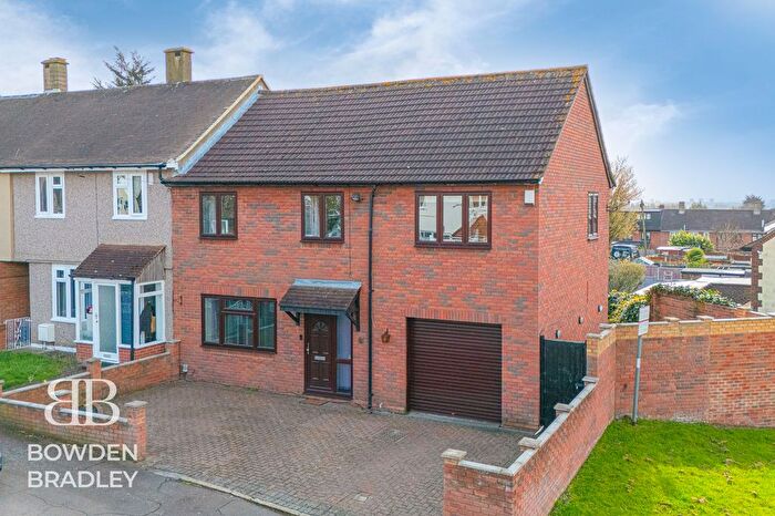 4 Bedroom End Terrace House For Sale In Verderers Road, Chigwell, IG7