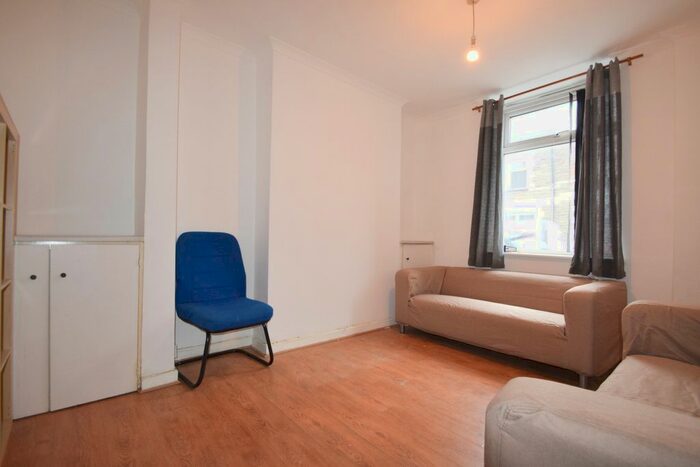 3 Bedroom Terraced House To Rent In May Street, Cathays, CF24