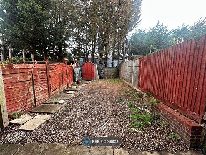 3 Bedroom Terraced House To Rent In Dobbin Close, Harrow, HA3