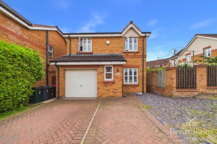 3 Bedroom Detached House For Sale In Briarwood Gardens, Sunnyside, Rotherham, South Yorkshire, S66