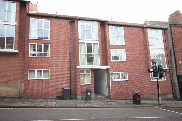 7 Bedroom Private Halls To Rent In Claypath, Durham City, DH1