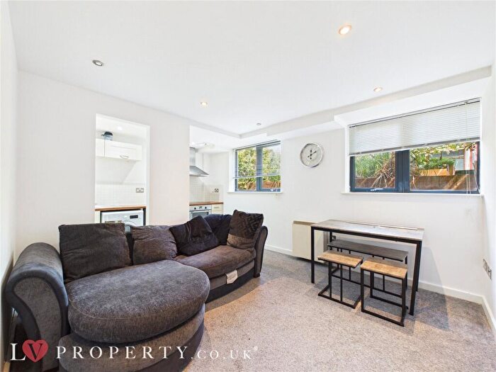 1 Bedroom Apartment For Sale In Moseley Road, Birmingham, West Midlands, B12