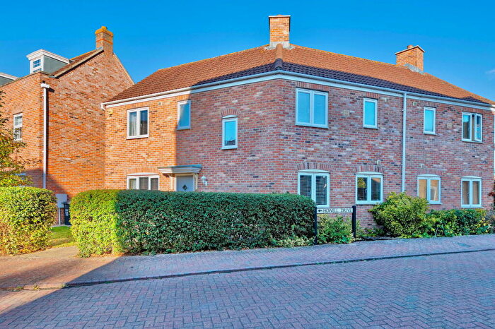4 Bedroom Semi-Detached House For Sale In Howell Drive, Sapley, Huntingdon, PE28