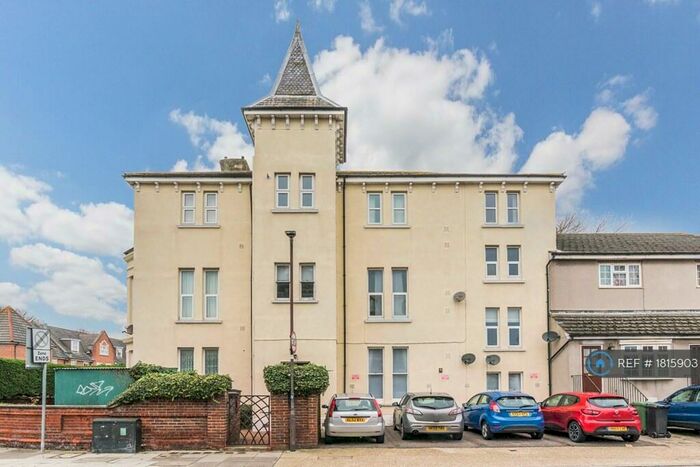 1 Bedroom Flat To Rent In St. Andrews House, Southsea, PO5