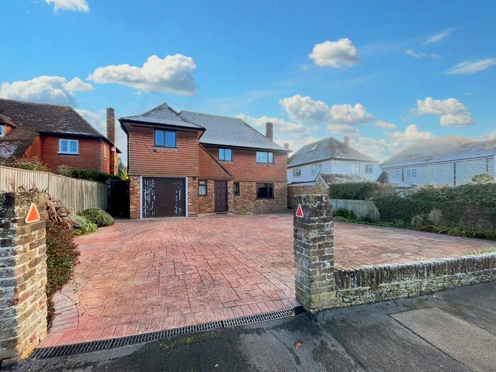 4 Bedroom Detached House To Rent In Mayflower Way, Farnham Common, SL2