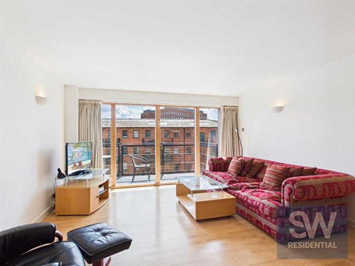 Studio For Sale In The Quays, Concordia Street, Leeds, LS1