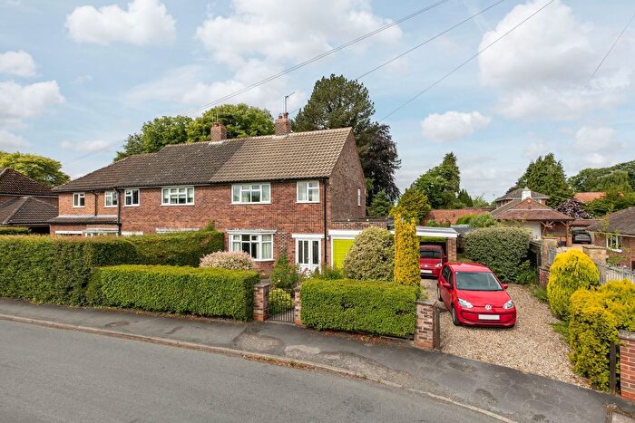 3 Bedroom Semi-detached House For Sale In Castle Howard Drive, Malton, YO17