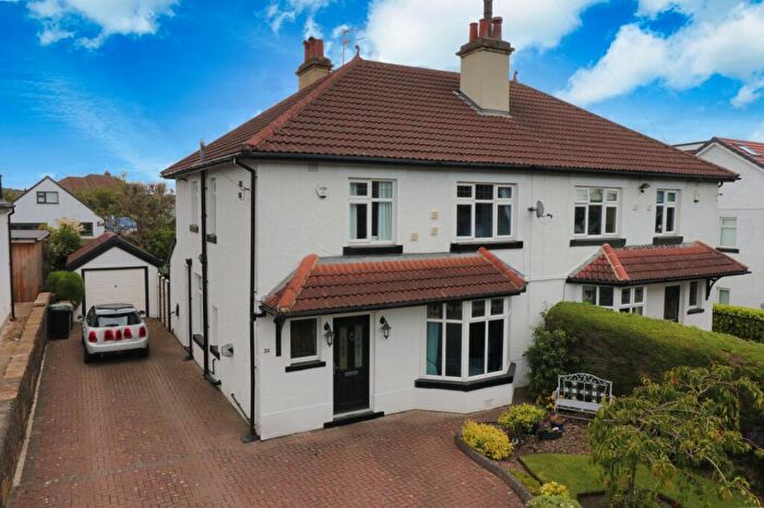 4 Bedroom Semi-Detached House For Sale In Brownberrie Lane, Horsforth, Leeds, West Yorkshire, LS18