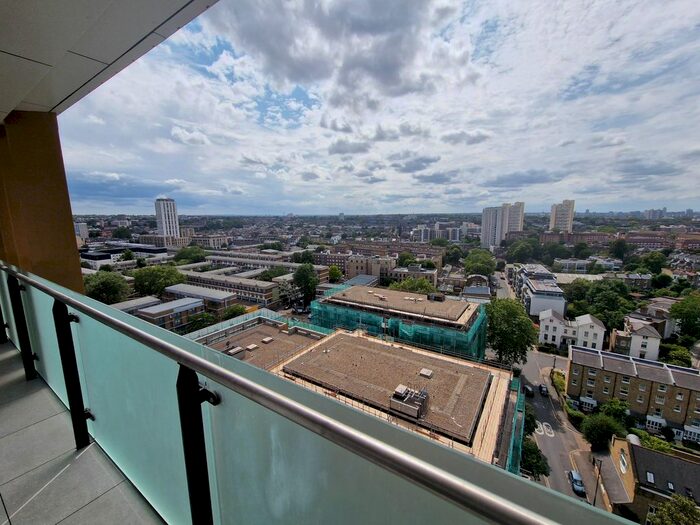 2 Bedroom Flat To Rent In Robsart Street, Stockwell, London, SW9