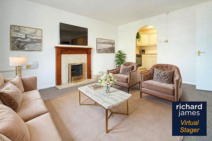 1 Bedroom Apartment For Sale In Norbury Court, Purton, Swindon, SN5