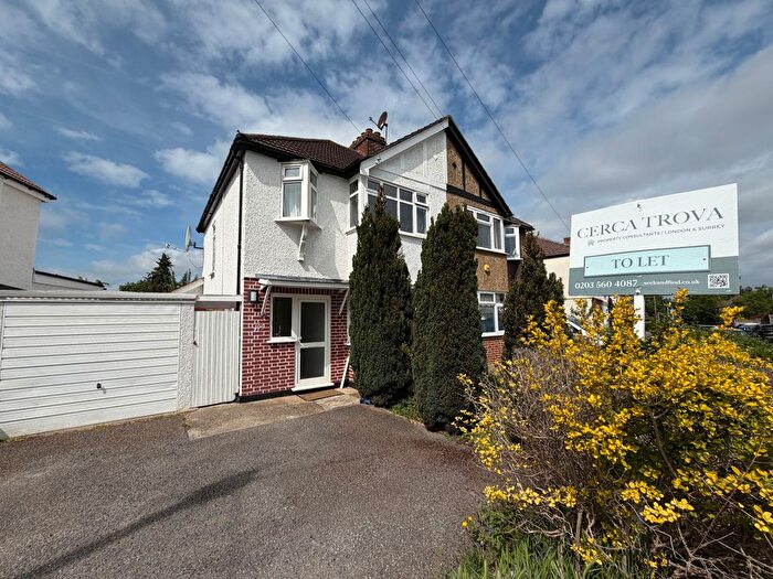 Semi-Detached House To Rent In Longfellow Road, Worcester Park, Surrey, KT4