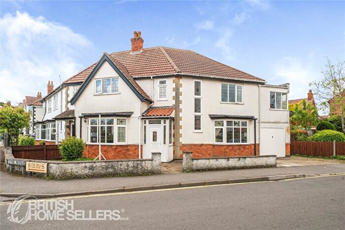 5 Bedroom Semi-Detached House For Sale In Drummond Road, Skegness, Lincolnshire, PE25