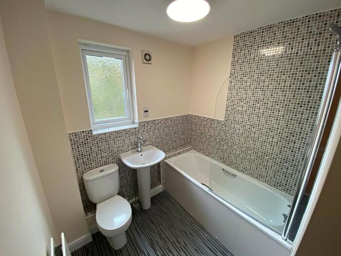 2 Bedroom Apartment To Rent In Chorlton Road, Hulme, M15