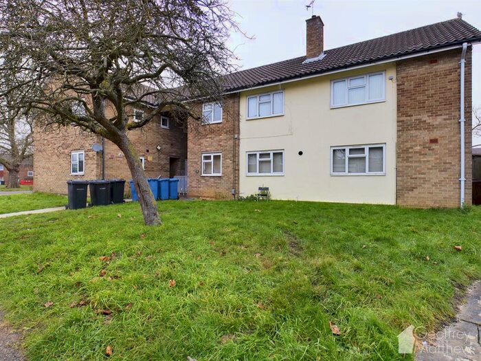 2 Bedroom Flat To Rent In Sharpecroft, Harlow, CM19