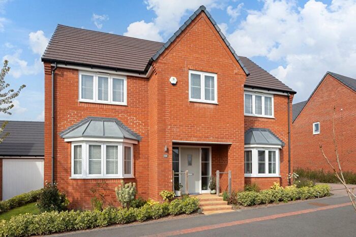 4 Bedroom Detached House For Sale In Villard Close, Coombe Hill, Gloucester, GL19