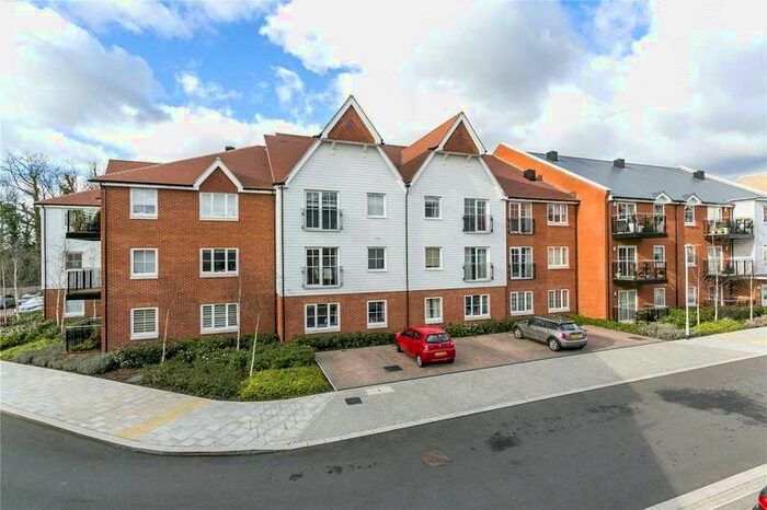 1 Bedroom Flat To Rent In Mere Road, Dunton Green, Sevenoaks, TN14
