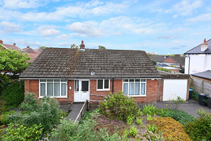2 Bedroom Detached Bungalow For Sale In Clotherholme Road, Ripon, HG4