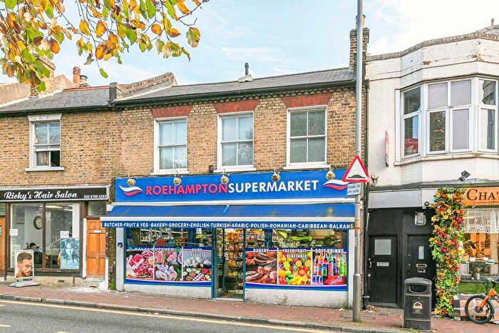 2 Bedroom Flat To Rent In Medfield Street, Roehampton, SW15