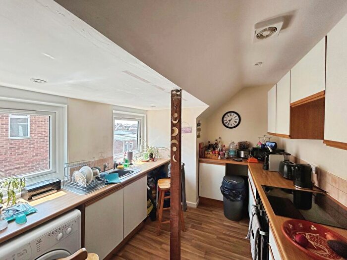 2 Bedroom Apartment To Rent In Creek Road, Hayling Island, PO11