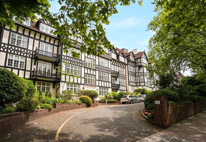 3 Bedroom Flat To Rent In Northwick Terrace, St John's Wood, NW8
