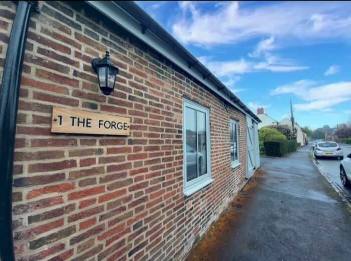 2 Bedroom Barn Conversion To Rent In Manor Road, Kings Bromley, DE13