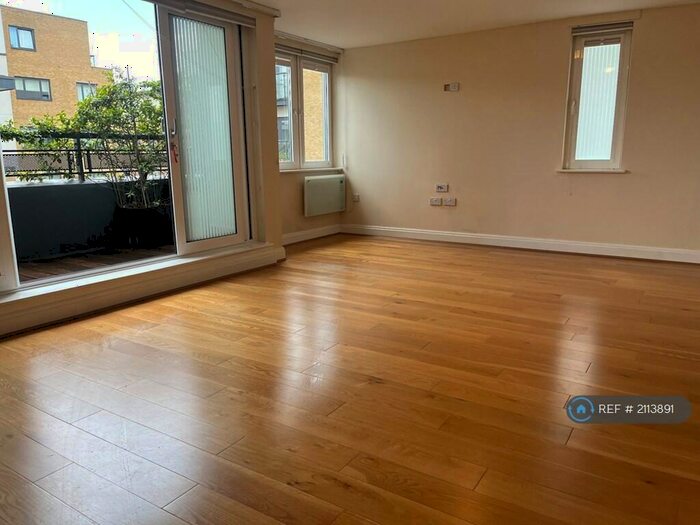 2 Bedroom Penthouse To Rent In George Mathers Road, London, Kennington/Elephant&Castle, SE11