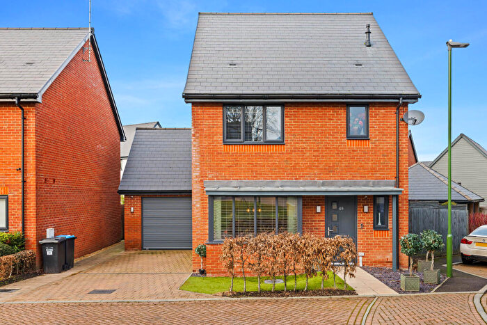 3 Bedroom Detached House For Sale In Ref: El - Long Lane, Handcross, RH17