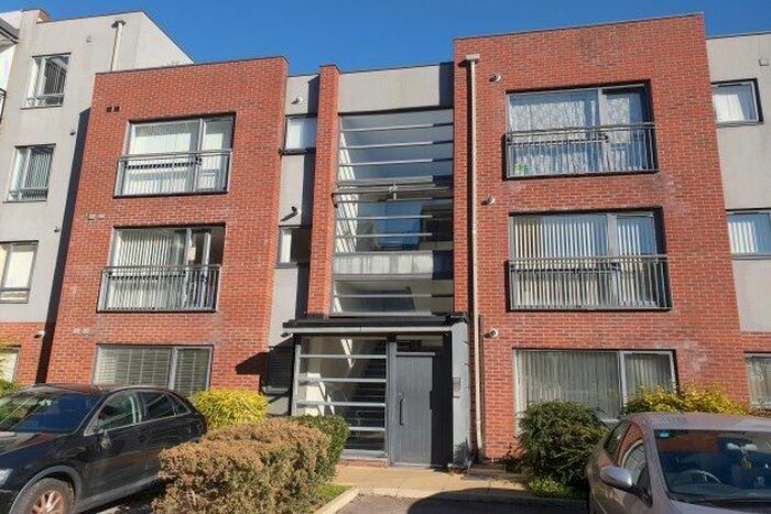 2 Bedroom Flat To Rent In Carlett View, Liverpool, L19