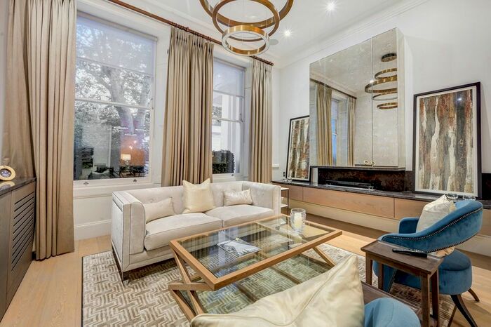 2 Bedroom Flat To Rent In Courtfield Gardens, South Kensington, London, SW5