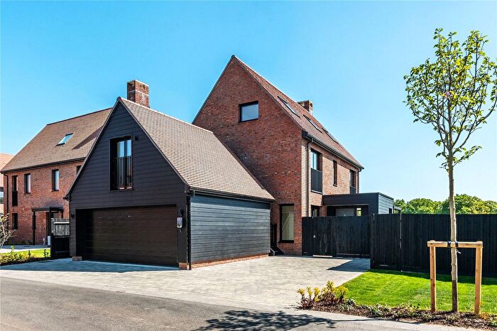 5 Bedroom Country House For Sale In Horsham Road, Alfold, Cranleigh, Surrey, GU6