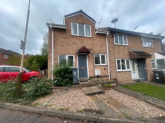 2 Bedroom End Of Terrace House To Rent In Blackthorn Drive, Leicester, LE4
