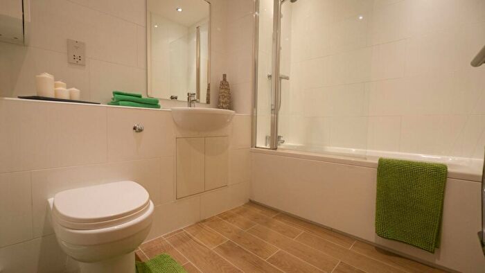 2 Bedroom Apartment To Rent In Dale Street, Piccadilly Lofts, M1