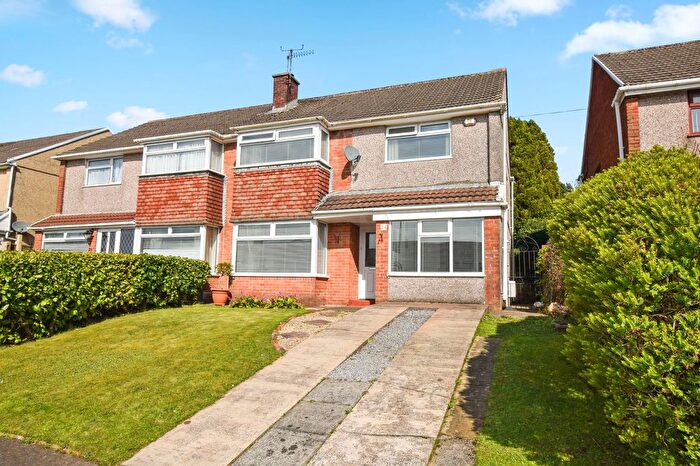 3 Bedroom Semi Detached House For Sale In Y Berllan, Dunvant, Swansea, SA2