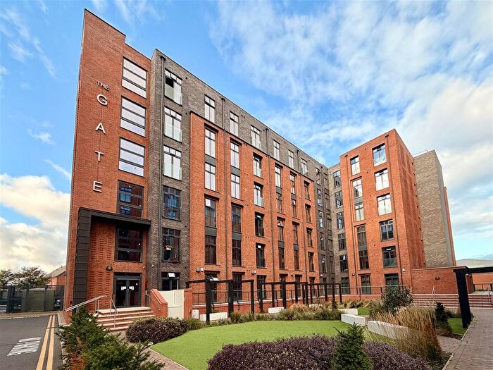 2 Bedroom Flat For Sale In Waterside Village, Loughborough, LE11