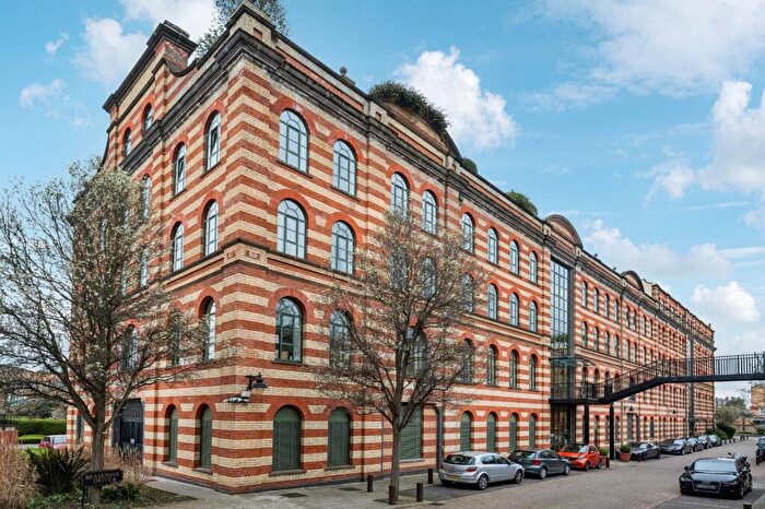 1 Bedroom Apartment To Rent In Brasenose Drive, London, SW13