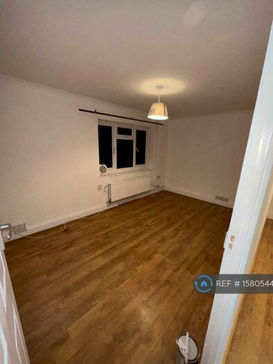 2 Bedroom Flat To Rent In The Dashes, Harlow, CM20