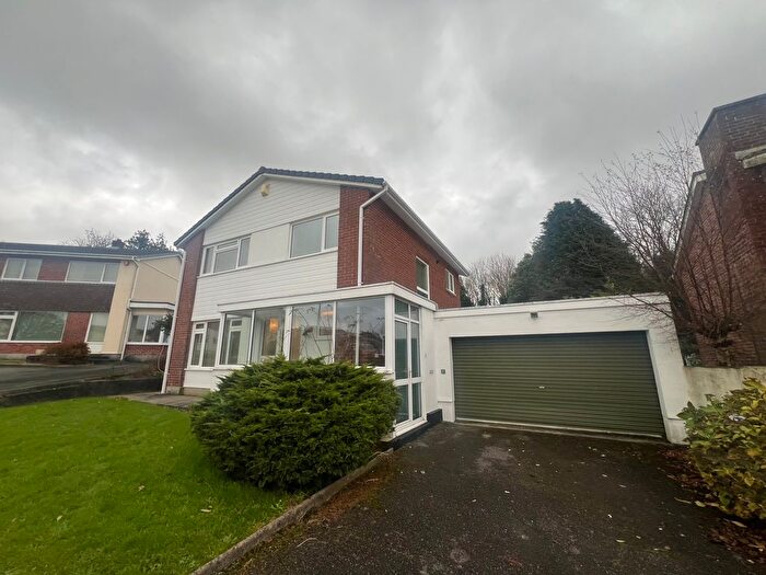 4 Bedroom Detached House To Rent In Windermere Crescent, Derriford, Plymouth, PL6