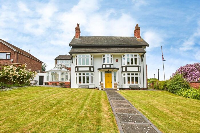 6 Bedroom Character Property For Sale In Church Street, Heanor, DE75