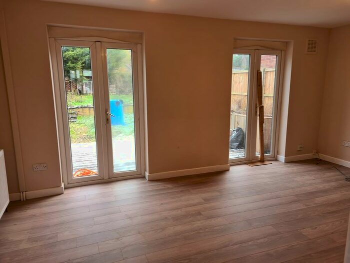 3 Bedroom Semi-Detached House To Rent In Nightjar Close, Poole, BH17