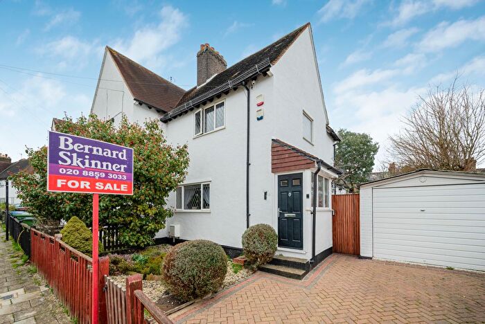 3 Bedroom End Terrace House For Sale In Granby Road, Eltham, SE9