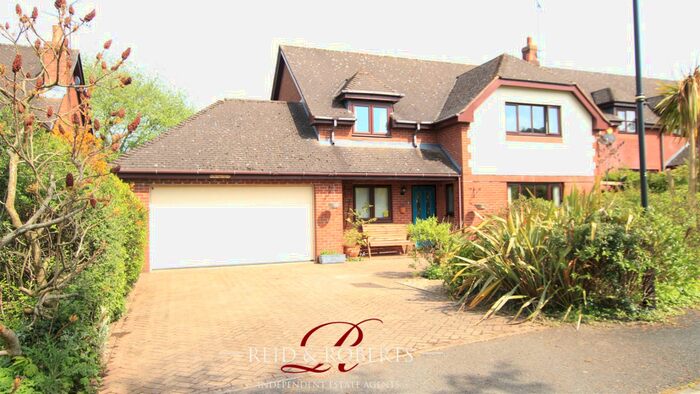4 Bedroom Detached House For Sale In Alyn Fields, Hope, Flintshire, LL12