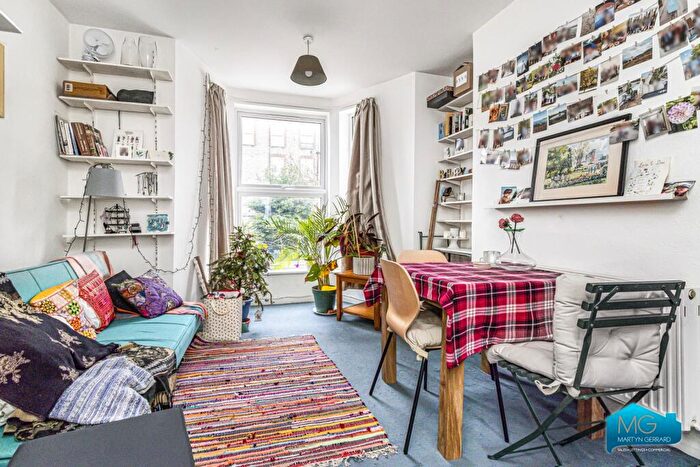 1 Bedroom Apartment To Rent In Leighton Road, Kentish Town, London, NW5