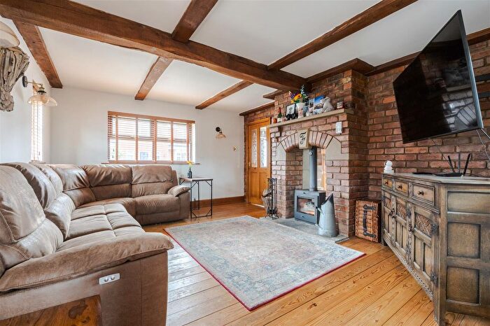 3 Bedroom Detached House For Sale In Windsor Grove, Goxhill, Barrow-Upon-Humber, DN19