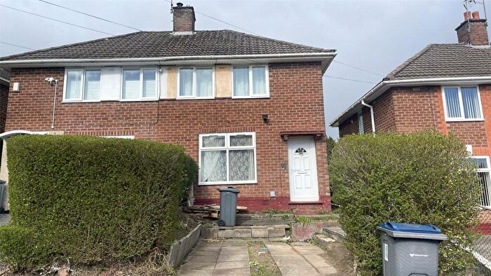 3 Bedroom Semi Detached House For Sale In Hunslet Road, Quinton, Birmingham, West Midlands, B32