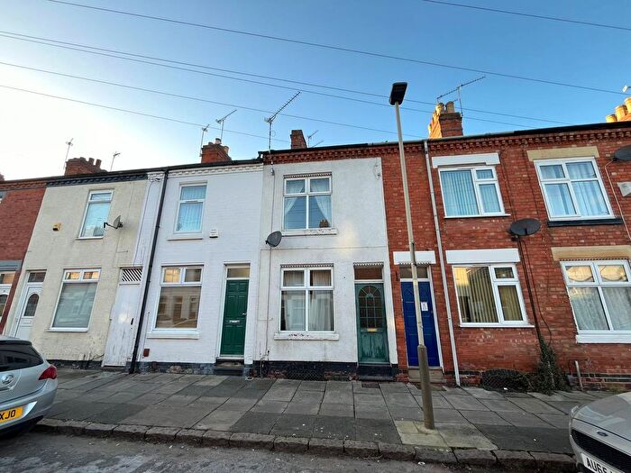 2 Bedroom Terraced House To Rent In Vernon Road, Leicester, LE2