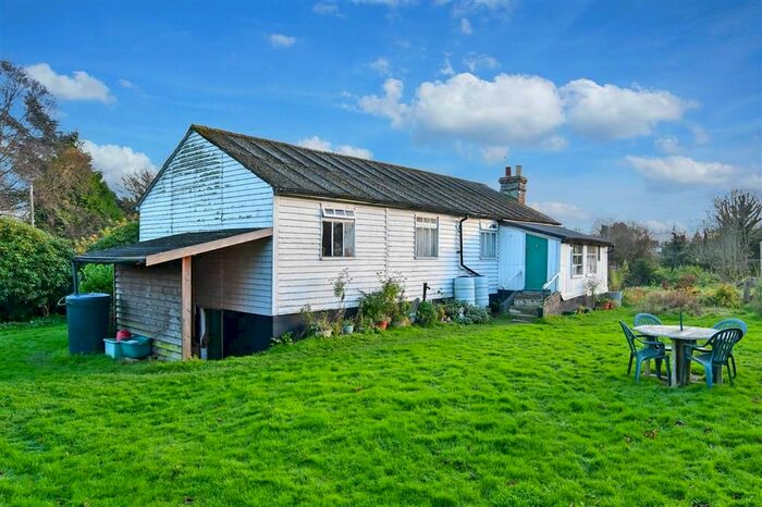 3 Bedroom Detached Bungalow For Sale In The Common, Sissinghurst, Cranbrook, Kent TN17